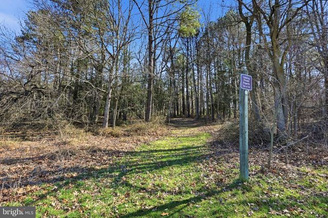 89 HUNTING QUARTER RD, Greenwood, DE 19950
