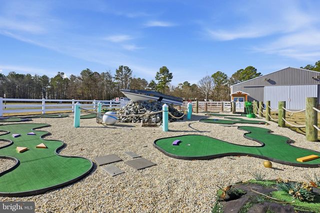 89 HUNTING QUARTER RD, Greenwood, DE 19950