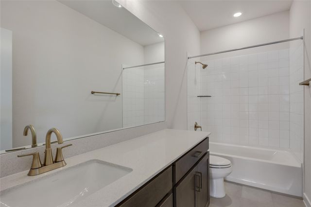 261 Crater Lake DR, Dripping Springs, TX 78620