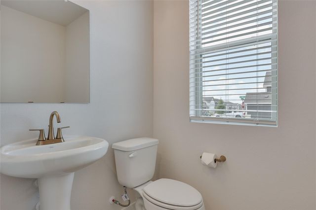 261 Crater Lake DR, Dripping Springs, TX 78620
