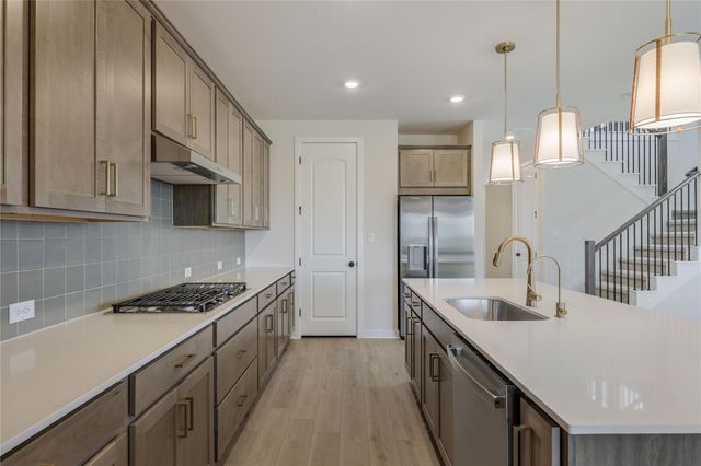 261 Crater Lake DR, Dripping Springs, TX 78620
