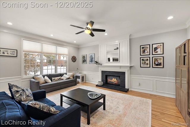 1908 Beaver Creek Drive, Rochester, MI 48307