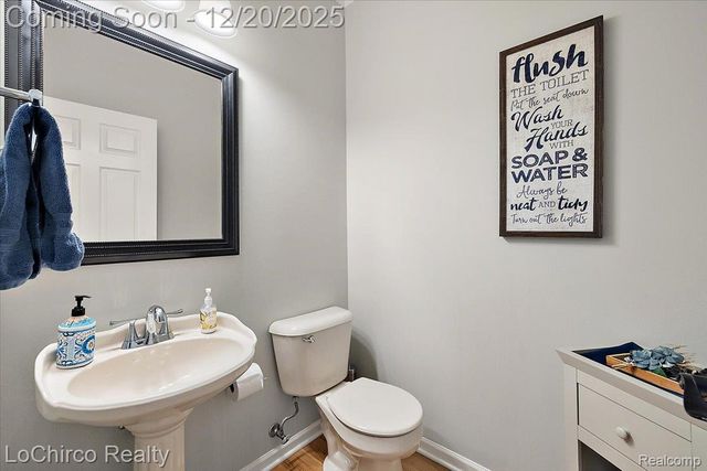 1908 Beaver Creek Drive, Rochester, MI 48307