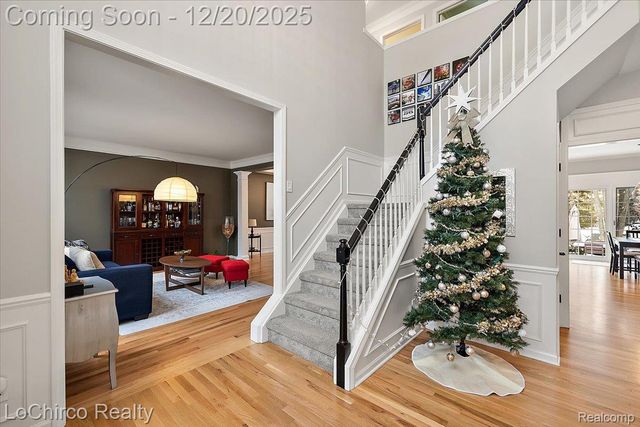 1908 Beaver Creek Drive, Rochester, MI 48307