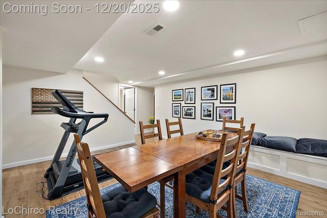 1908 Beaver Creek Drive, Rochester, MI 48307