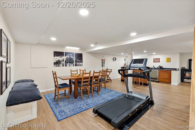 1908 Beaver Creek Drive, Rochester, MI 48307