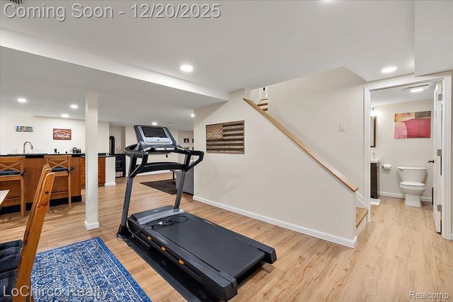 1908 Beaver Creek Drive, Rochester, MI 48307