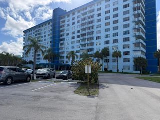 4001 Hillcrest Drive 510, Hollywood, FL 33021