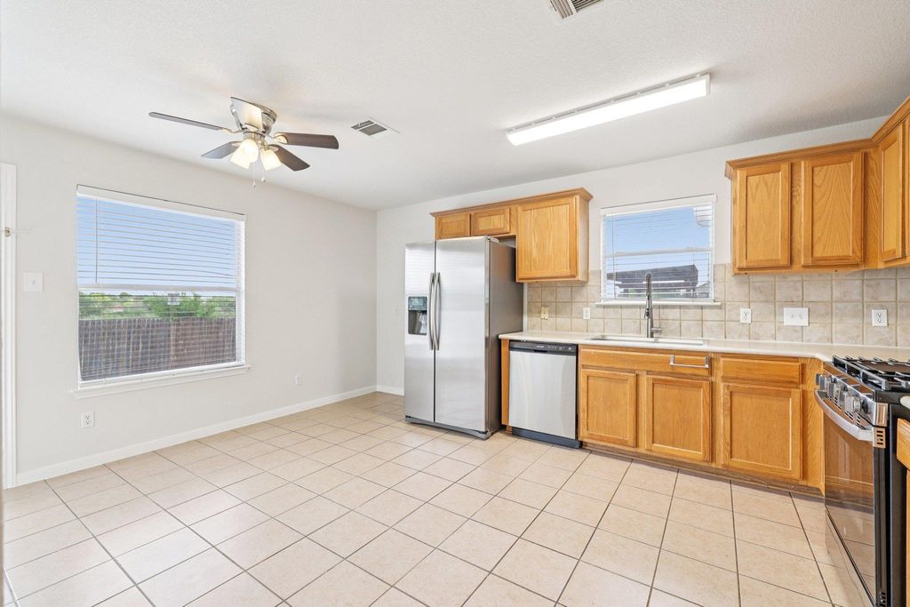 14425 Lemongrass LN, Pflugerville, TX 78660