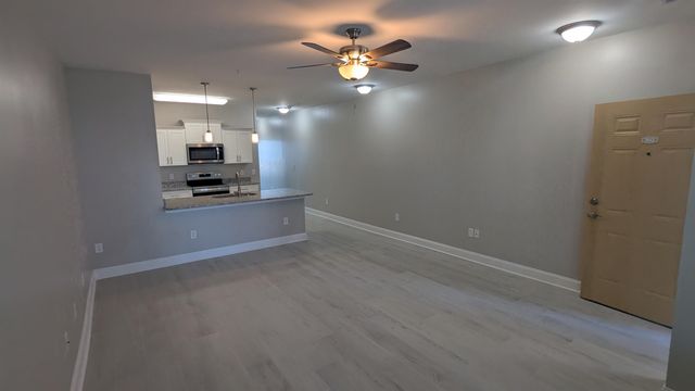 173 Ella Kinley Cir Unit 302, Myrtle Beach, SC 29588