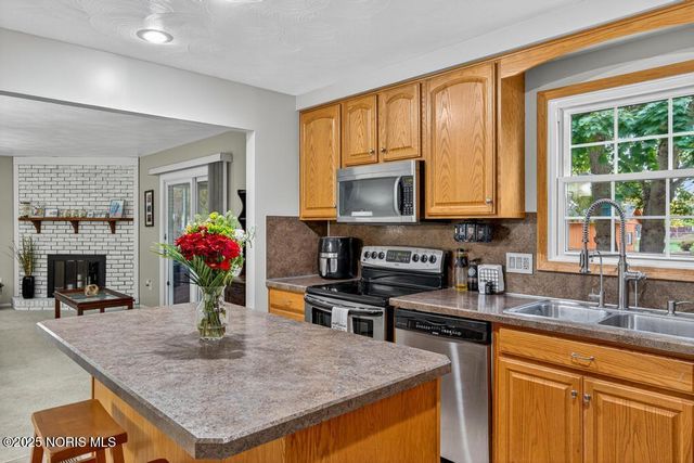 538 Cambridge Park, Maumee, OH 43537