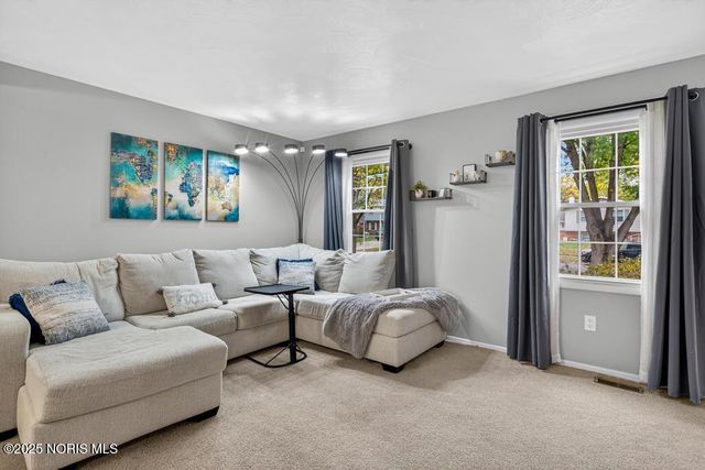 538 Cambridge Park, Maumee, OH 43537