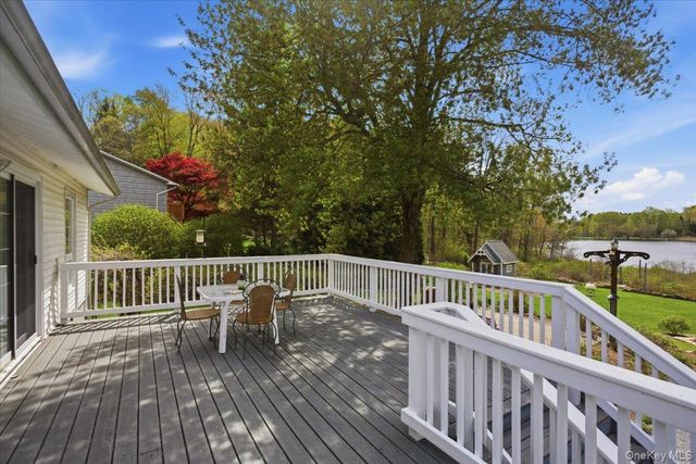 11 Lower Lake Road, Mahopac, NY 10541