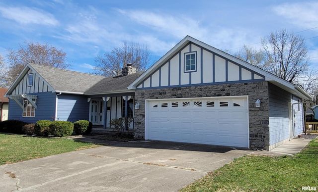 509 WILLOW Place, Salem, IL 62881