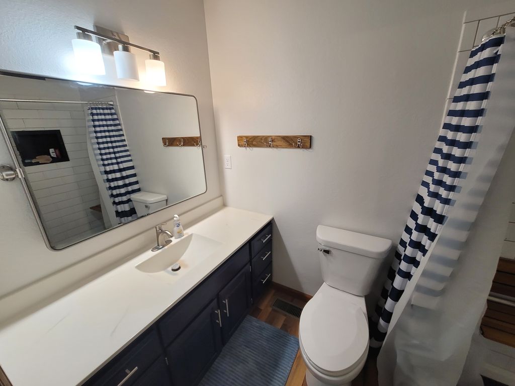 Image 19 of property listing at 509 WILLOW Place, Salem, IL 62881