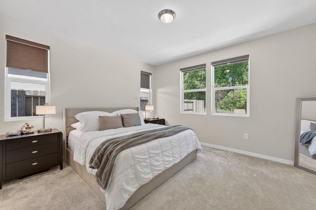 757 Pacific Grove Way, Plumas Lake, CA 95961