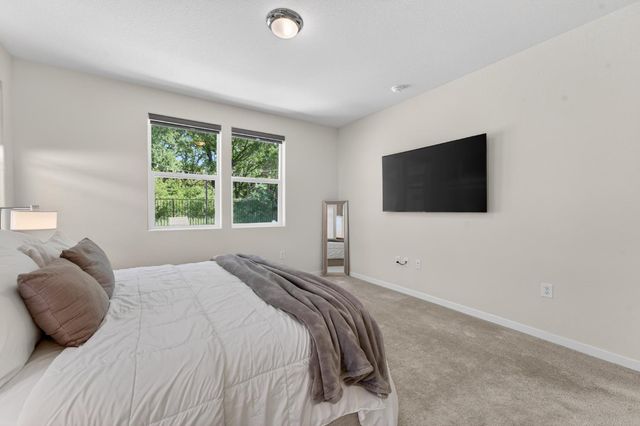 757 Pacific Grove Way, Plumas Lake, CA 95961