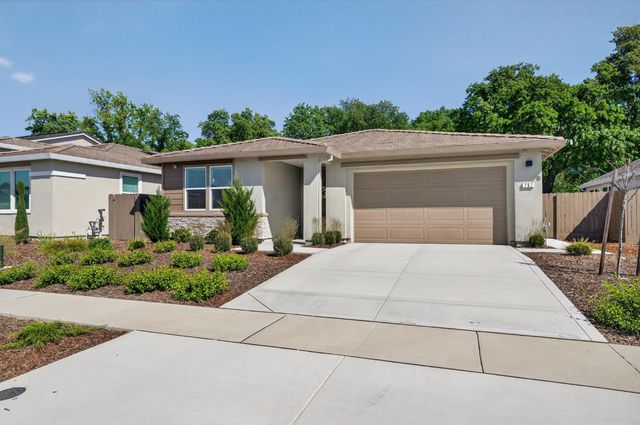 757 Pacific Grove Way, Plumas Lake, CA 95961