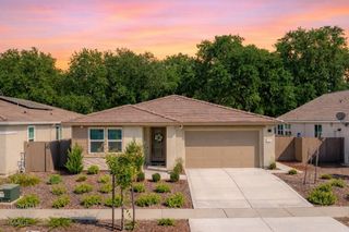 757 Pacific Grove Way, Plumas Lake, CA 95961