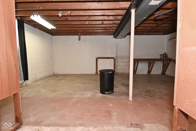 130 Church Street, Mooresville, IN 46158