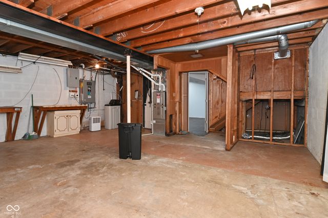 130 Church Street, Mooresville, IN 46158