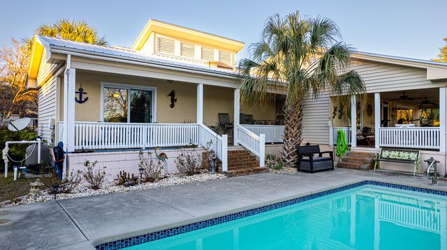 402 Knott Drive, Eutawville, SC 29048