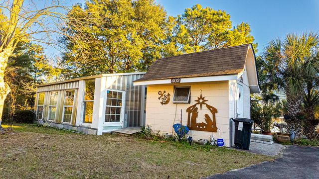 402 Knott Drive, Eutawville, SC 29048