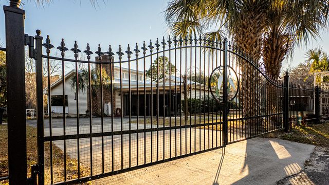 402 Knott Drive, Eutawville, SC 29048