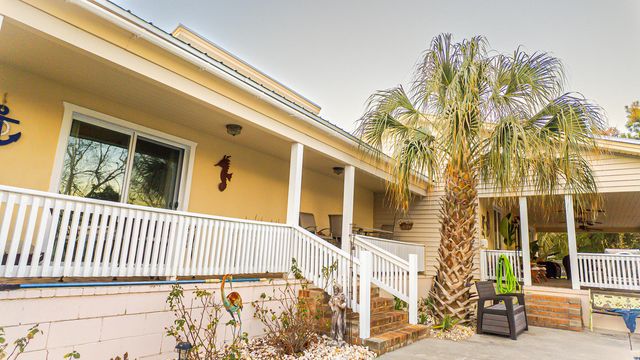 402 Knott Drive, Eutawville, SC 29048