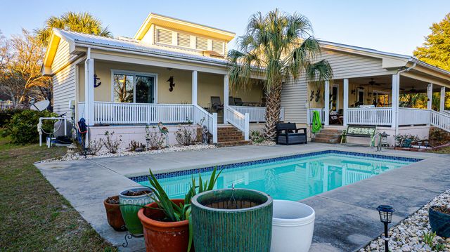 402 Knott Drive, Eutawville, SC 29048