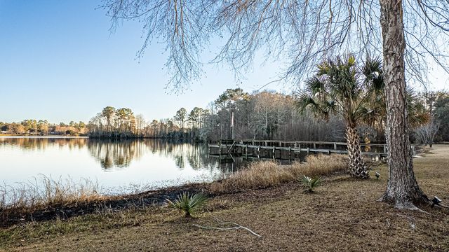 402 Knott Drive, Eutawville, SC 29048