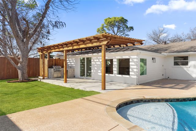 3616 Woodleigh Drive, Dallas, TX 75229