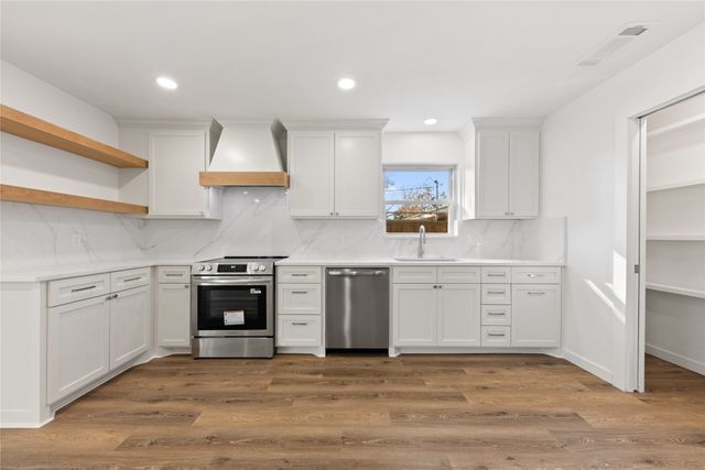 3616 Woodleigh Drive, Dallas, TX 75229