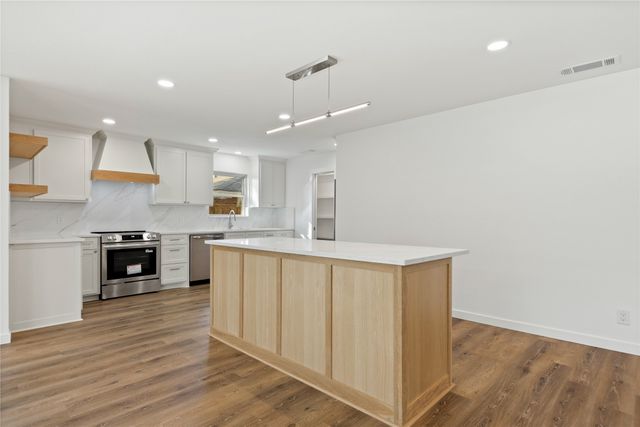 3616 Woodleigh Drive, Dallas, TX 75229