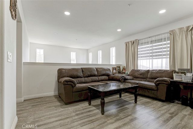 12215 Via Santa Marta, Sylmar, CA 91342