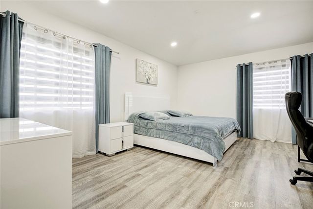 12215 Via Santa Marta, Sylmar, CA 91342