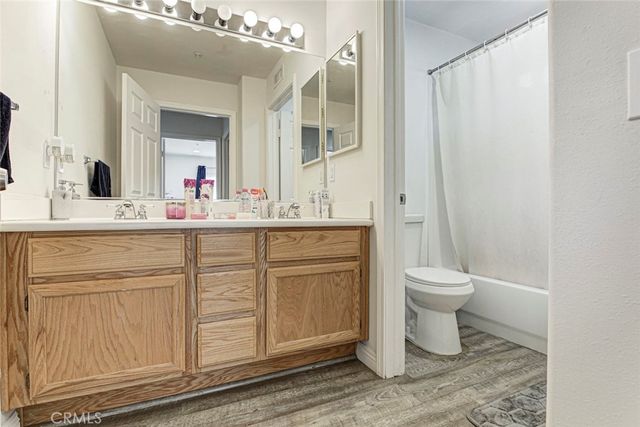 12215 Via Santa Marta, Sylmar, CA 91342