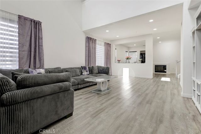 12215 Via Santa Marta, Sylmar, CA 91342