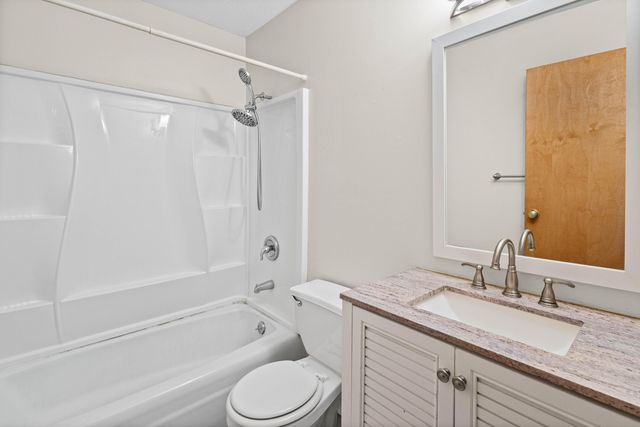 101 E EL CORTEZ DR, Columbia, MO 65203