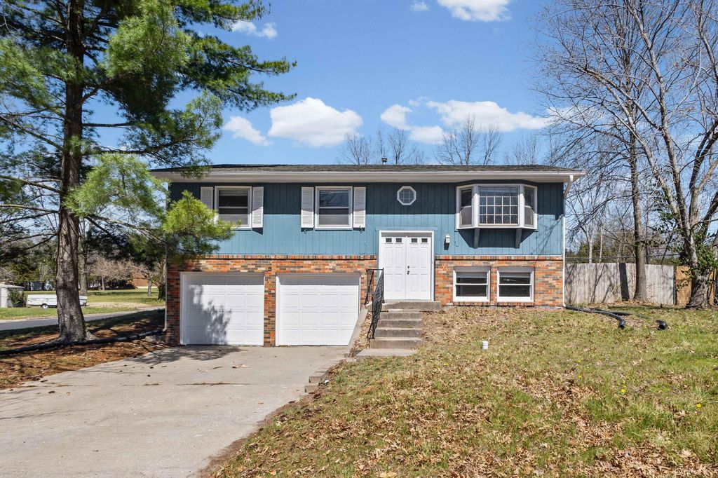 101 E EL CORTEZ DR, Columbia, MO 65203