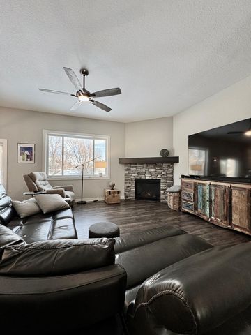 12715 Edison Street NE, Blaine, MN 55449