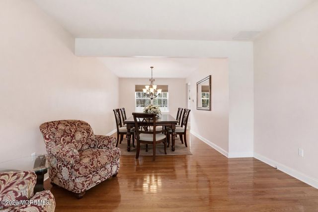 4 Firenze Road, Jackson, NJ 08527