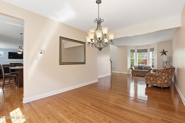 4 Firenze Road, Jackson, NJ 08527