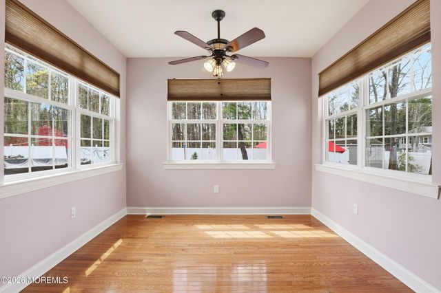 4 Firenze Road, Jackson, NJ 08527