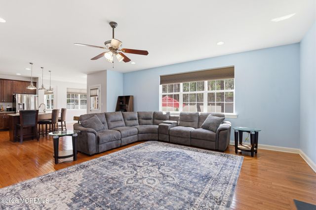 4 Firenze Road, Jackson, NJ 08527