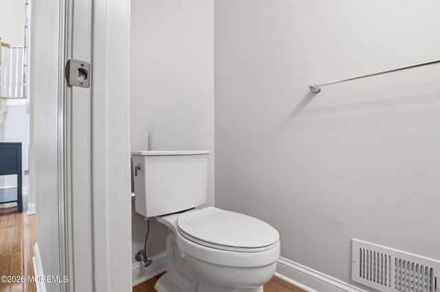 4 Firenze Road, Jackson, NJ 08527