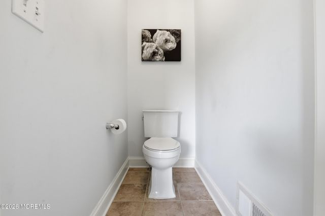 4 Firenze Road, Jackson, NJ 08527