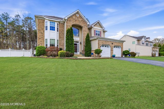 4 Firenze Road, Jackson, NJ 08527