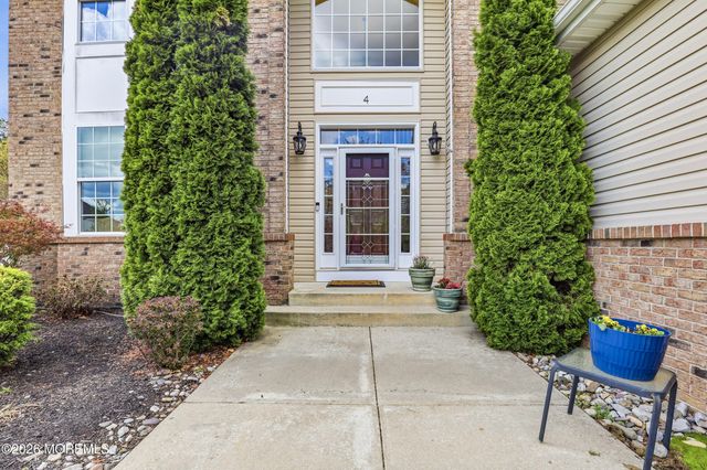 4 Firenze Road, Jackson, NJ 08527