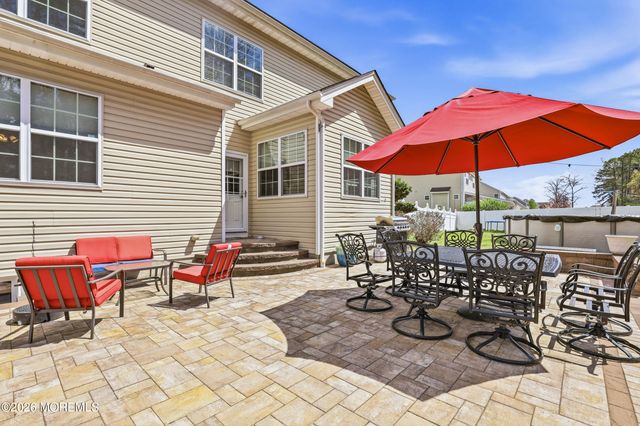 4 Firenze Road, Jackson, NJ 08527